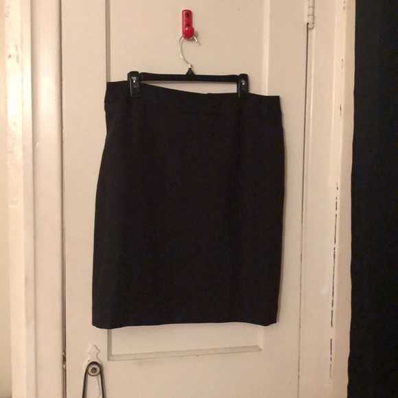 Suit - Picture 3 of 3